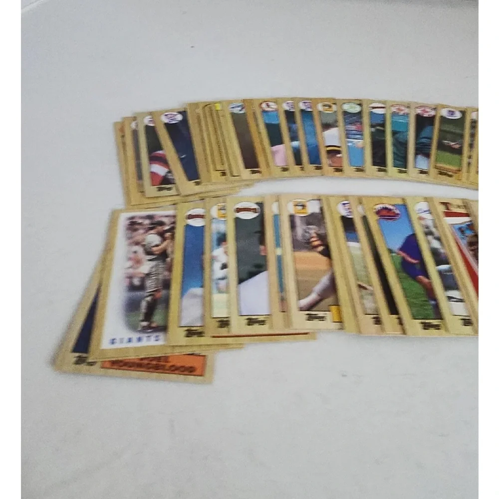 1987 topps baseball 100 Cards Lot 17